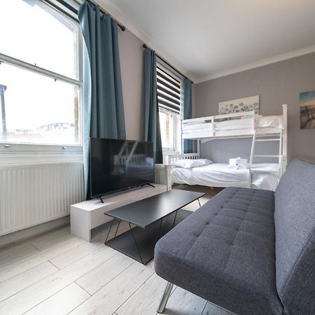 Heart Of Camden Apartment London Bagian luar foto